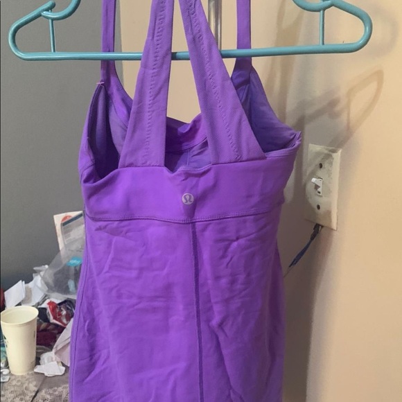 Lululemon Scoop me up shirt - Picture 3 of 4